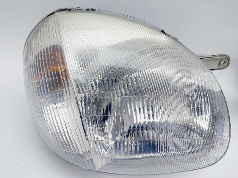 Recambio de faro derecho para hyundai atos (mx) gls referencia OEM IAM 9210502010  