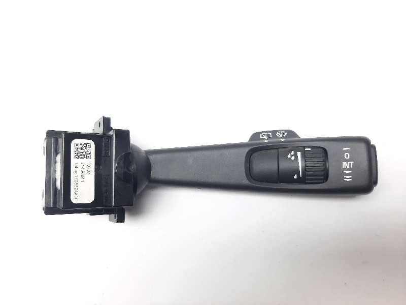 Recambio de mando limpia para volvo v40 momentum referencia OEM IAM 31456041  