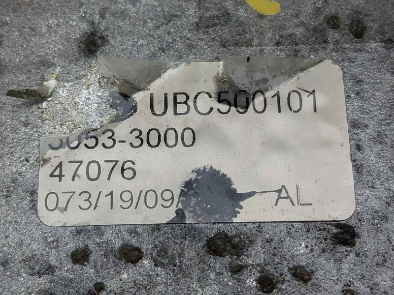 Recambio de enfriador aceite motor para land rover range rover sport v8 td hse referencia OEM IAM UBC500101  