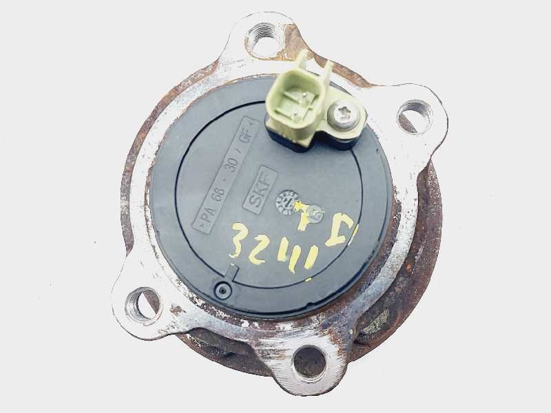 Recambio de buje para ford focus lim. trend referencia OEM IAM 2090834  