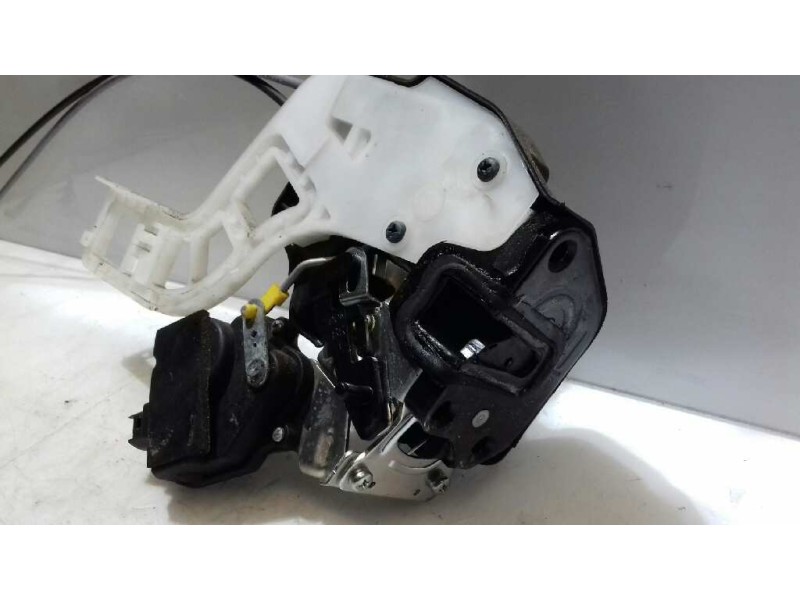 Recambio de cerradura puerta trasera derecha para kia sportage cup referencia OEM IAM  ELECTRICA 