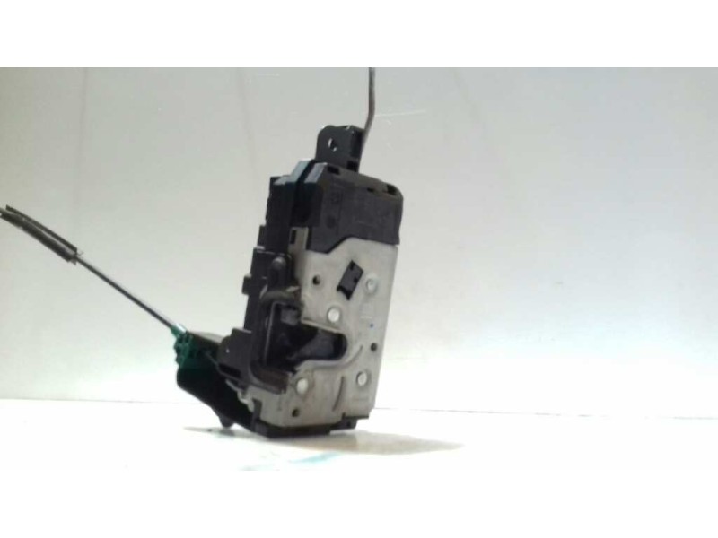 Recambio de cerradura puerta delantera derecha para opel zafira b enjoy referencia OEM IAM 13210749 ELECTRICA 