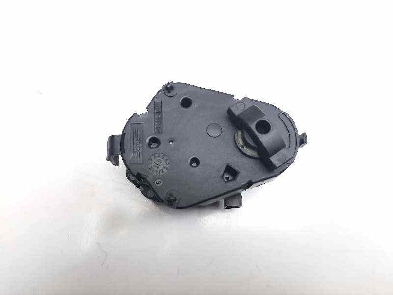 Recambio de motor apertura trampillas climatizador para bmw serie 5 berlina (e60) 530d referencia OEM IAM 69303069 ECB686 