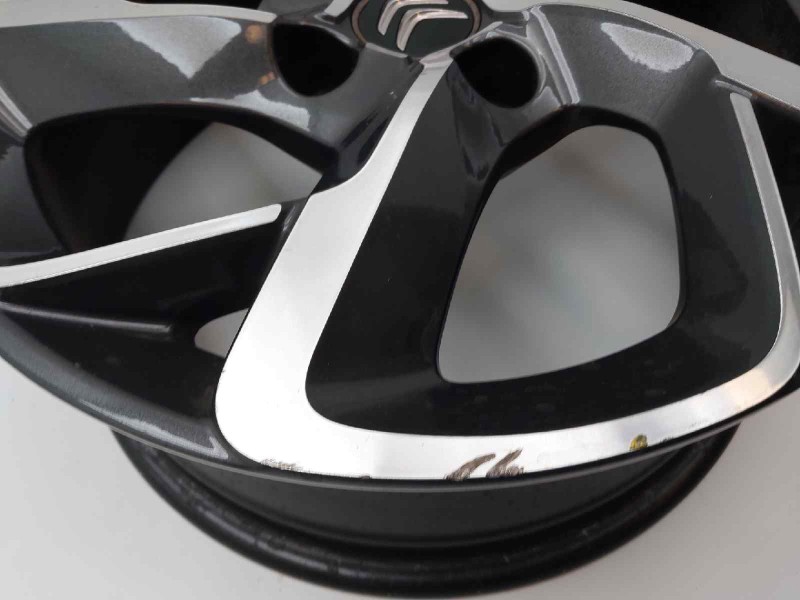 Recambio de llanta para citroen c-elysée seduction referencia OEM IAM 9815781477  