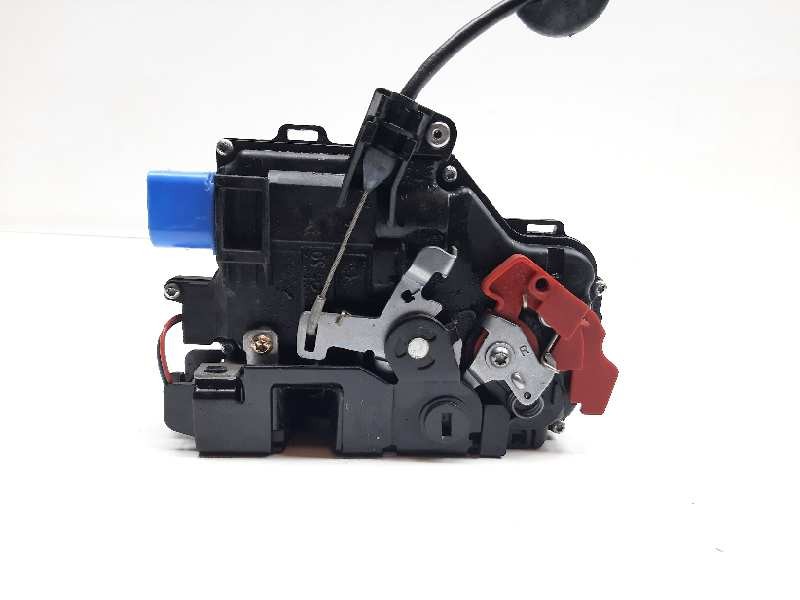 Recambio de cerradura puerta trasera derecha para volkswagen touran (1t1) trendline referencia OEM IAM 7L0839016  