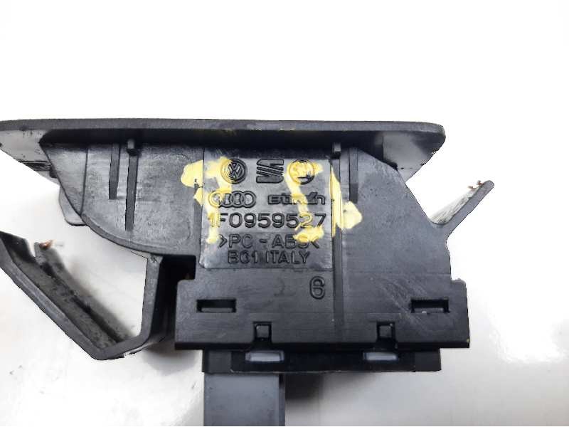 Recambio de mando elevalunas trasero derecho para volkswagen touran (1t1) trendline referencia OEM IAM 1F0959527  