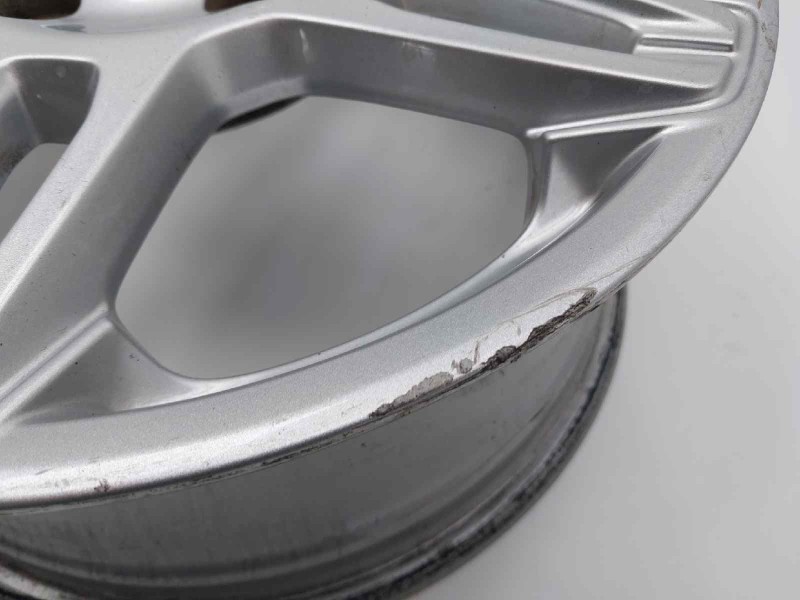 Recambio de llanta para ford fiesta (ccn) titanium referencia OEM IAM C1BC1007BB  