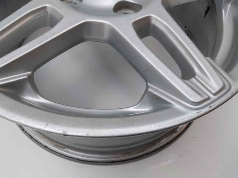 Recambio de llanta para ford fiesta (ccn) titanium referencia OEM IAM C1BC1007BB  
