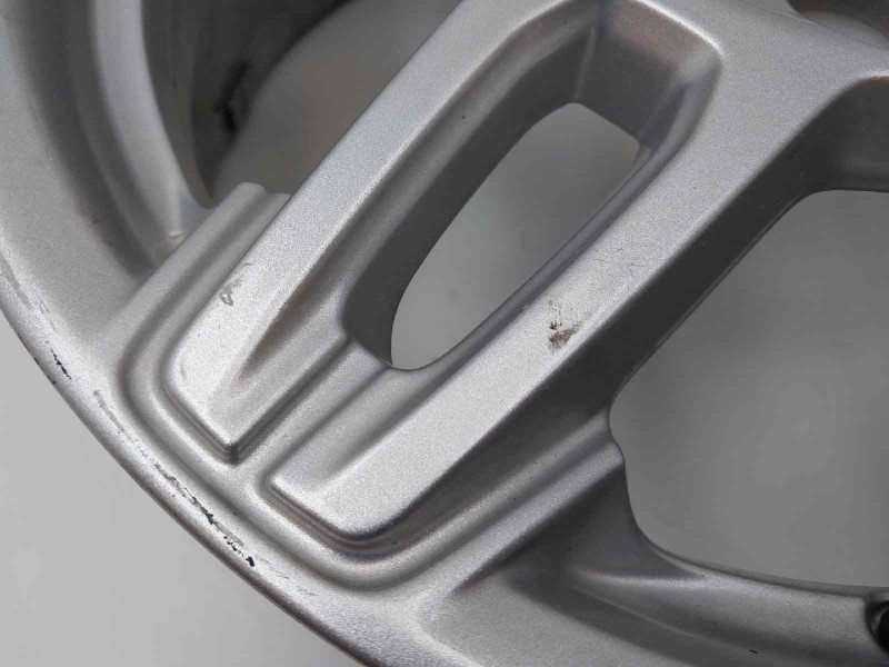 Recambio de llanta para ford fiesta (ccn) titanium referencia OEM IAM C1BC1007BB  