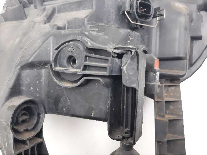 Recambio de faro antiniebla derecho para opel astra j sports tourer cosmo referencia OEM IAM 13293619  