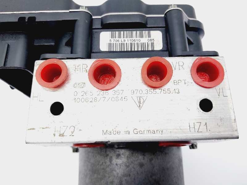 Recambio de abs para porsche panamera 4 referencia OEM IAM 97035575513 0265236357 