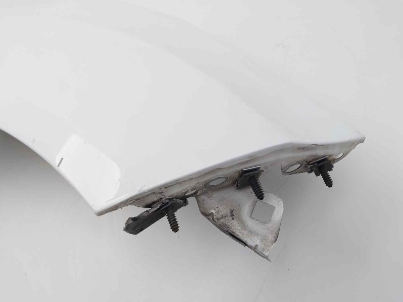 Recambio de aleta delantera derecha para ford fiesta (ccn) titanium referencia OEM IAM C1BBA16015AA 1777180 