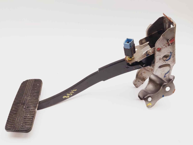 Recambio de pedal freno para nissan terrano/terrano.ii (r20) luxury referencia OEM IAM 465013F931  