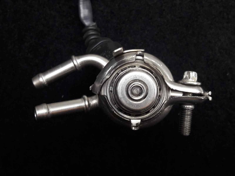 Recambio de valvula aire adicional para dacia dokker essential referencia OEM IAM 208995377R  