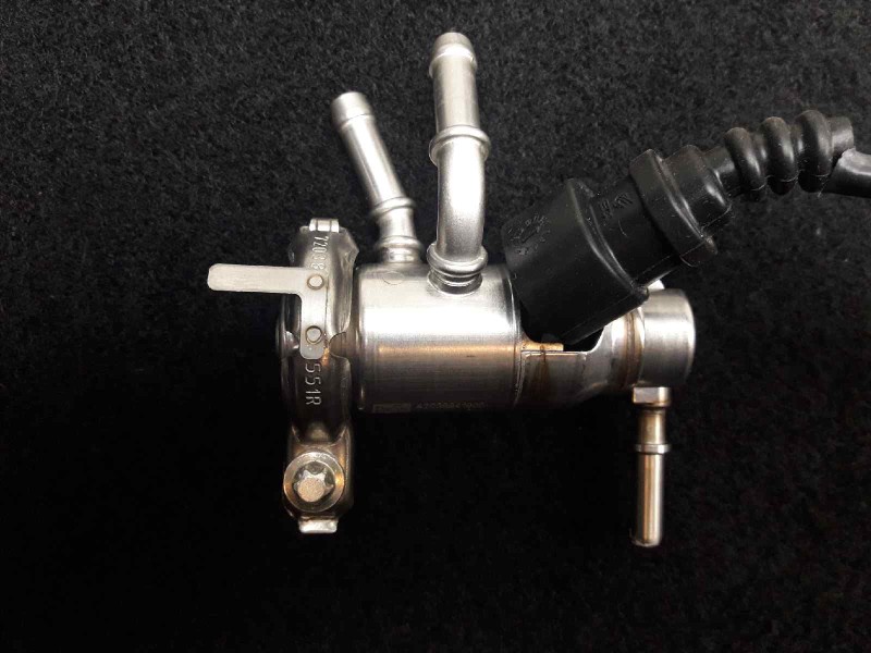 Recambio de valvula aire adicional para dacia dokker essential referencia OEM IAM 208995377R  