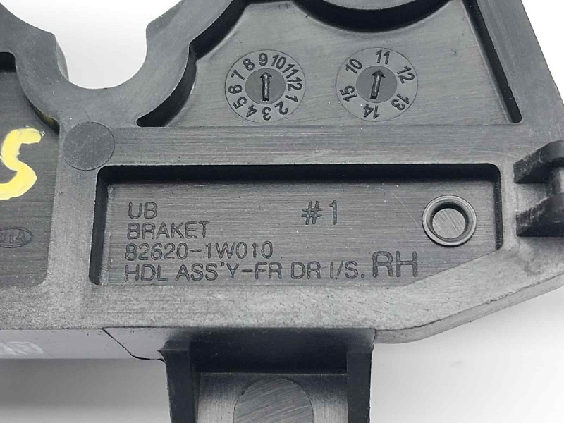 Recambio de maneta interior delantera derecha para kia rio concept referencia OEM IAM 826201W010  