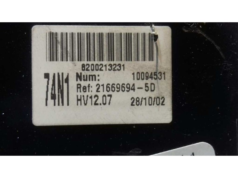 Recambio de caja reles / fusibles para renault laguna ii (bg0) dynamique referencia OEM IAM 216532948  