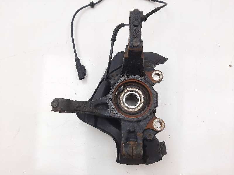 Recambio de mangueta delantera izquierda para fiat punto (199) young referencia OEM IAM 55700932  