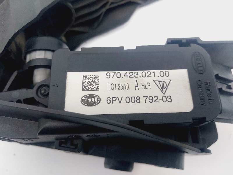 Recambio de potenciometro pedal para porsche panamera 4 referencia OEM IAM 97042302100  