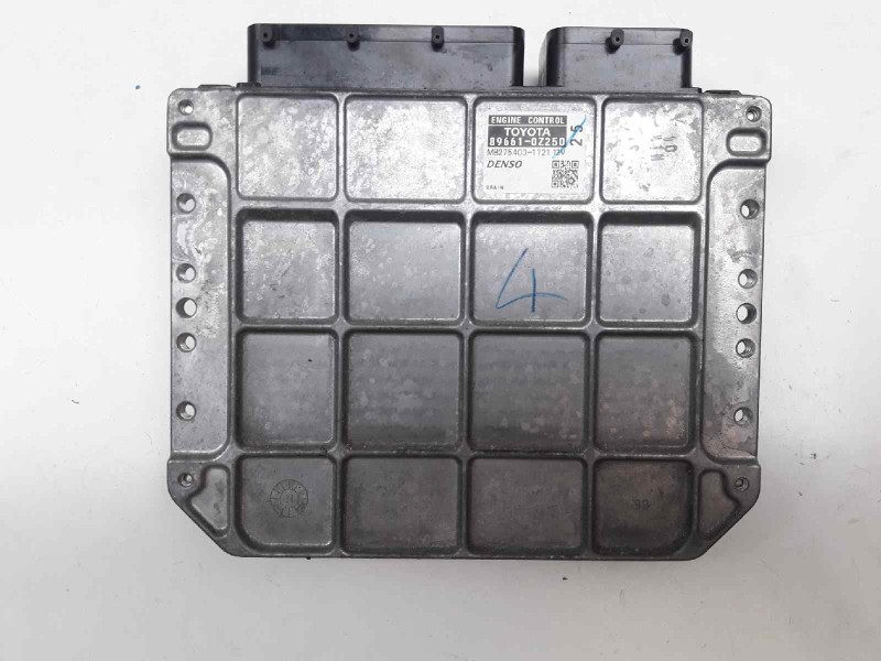 Recambio de centralita motor uce para toyota auris hybrid active referencia OEM IAM 896610Z250 MB2754001721 
