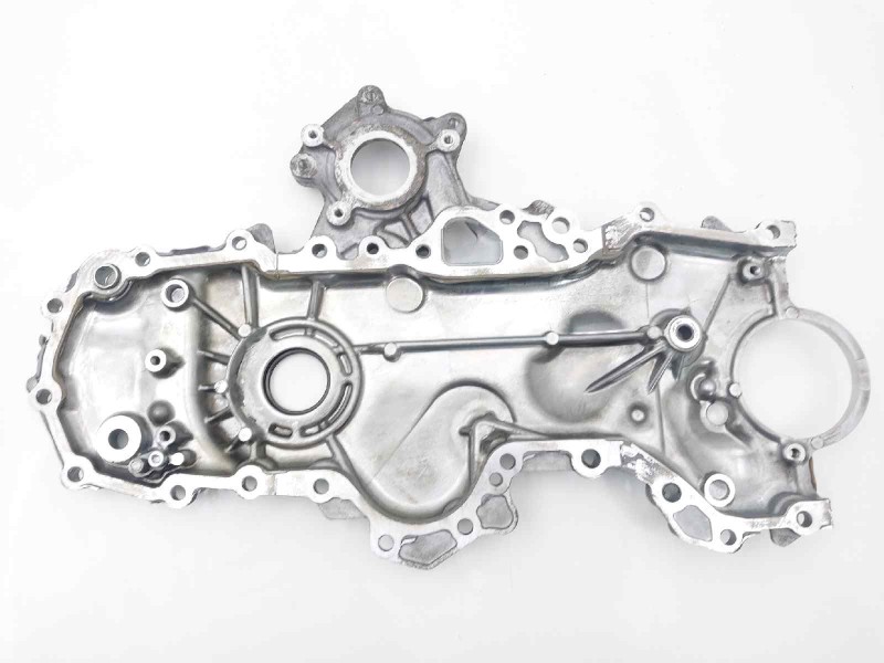 Recambio de tapa distribucion para toyota auris active referencia OEM IAM 113100N012  