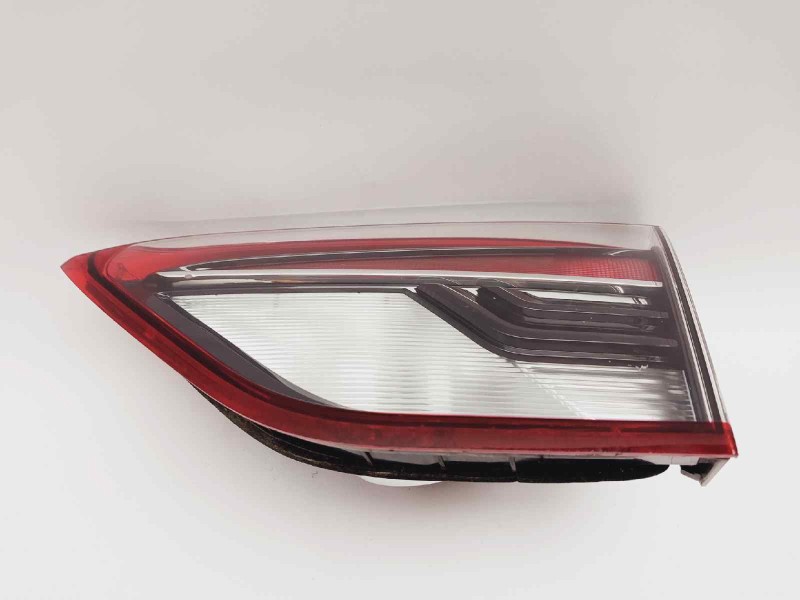 Recambio de piloto trasero derecho interior para opel crossland x selective referencia OEM IAM 13467985  