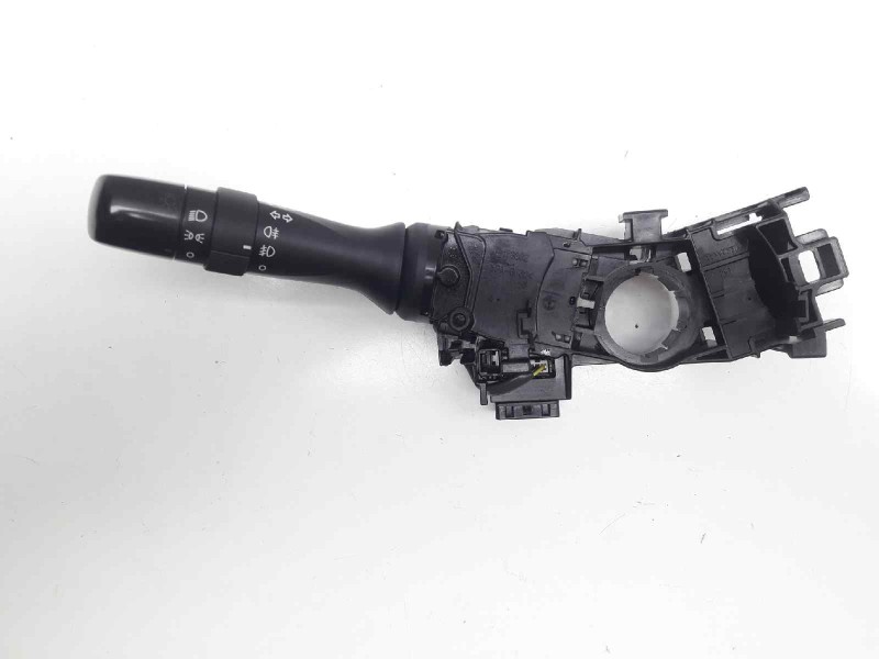 Recambio de mando luces para toyota auris hybrid active referencia OEM IAM 0231117F611 02311 17F611