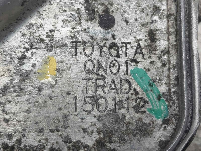 Recambio de enfriador aceite motor para toyota auris active referencia OEM IAM 157100N010  