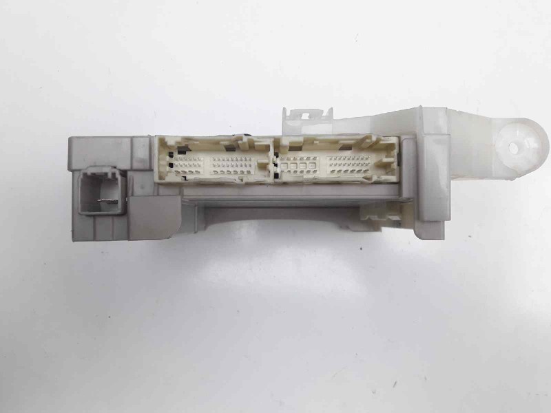 Recambio de modulo electronico para toyota auris hybrid active referencia OEM IAM 8922112481 50115055 