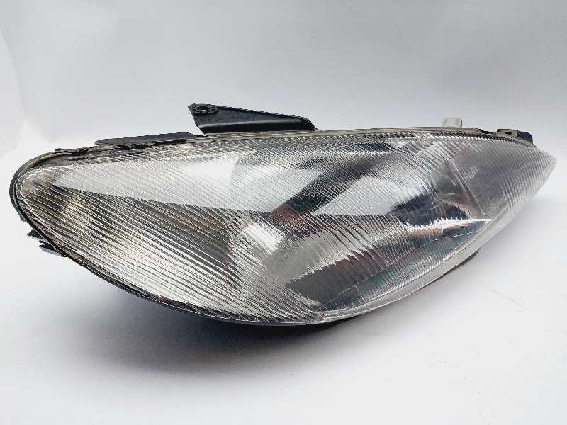 Recambio de faro derecho para peugeot 206 berlina look referencia OEM IAM 9640559480 89005131 
