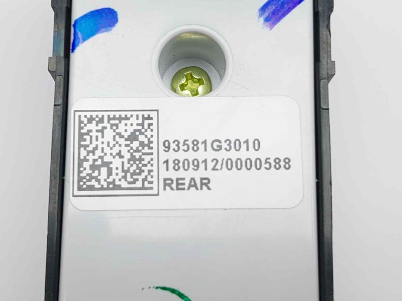 Recambio de mando elevalunas delantero derecho para hyundai i30 cw (pd) go! referencia OEM IAM 93581G3010  