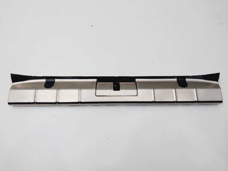 Recambio de molduras traseras para porsche panamera 4 referencia OEM IAM 9705511253016M7  