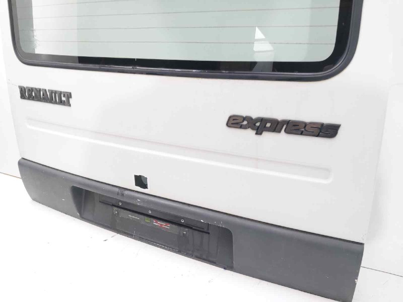 Recambio de porton trasero para renault express referencia OEM IAM   