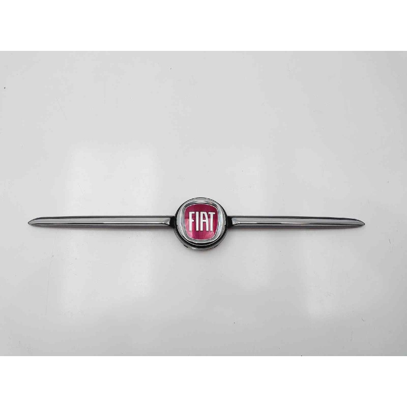 Recambio de rejilla delantera para fiat 500 (312) 1.0 hybrid referencia OEM IAM 735637413  