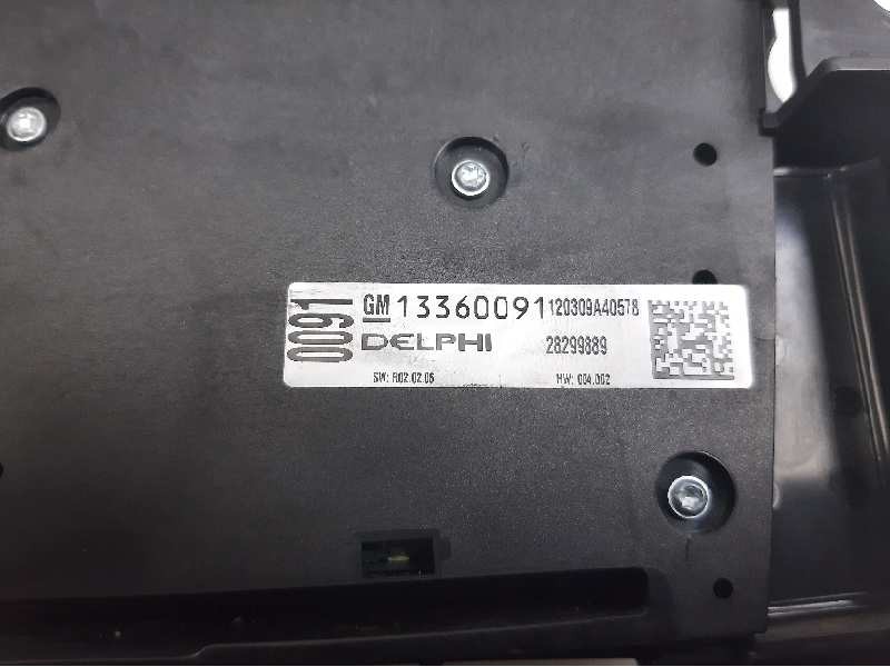 Recambio de sistema audio / cd para opel astra j sports tourer cosmo referencia OEM IAM 13360091  