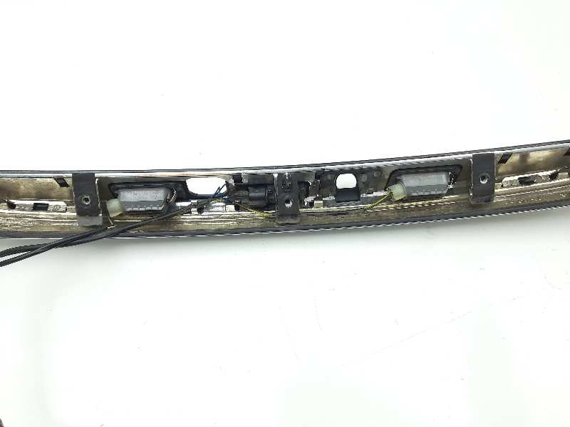 Recambio de molduras traseras para jaguar xf 2.2 diesel referencia OEM IAM CX2313550BF  