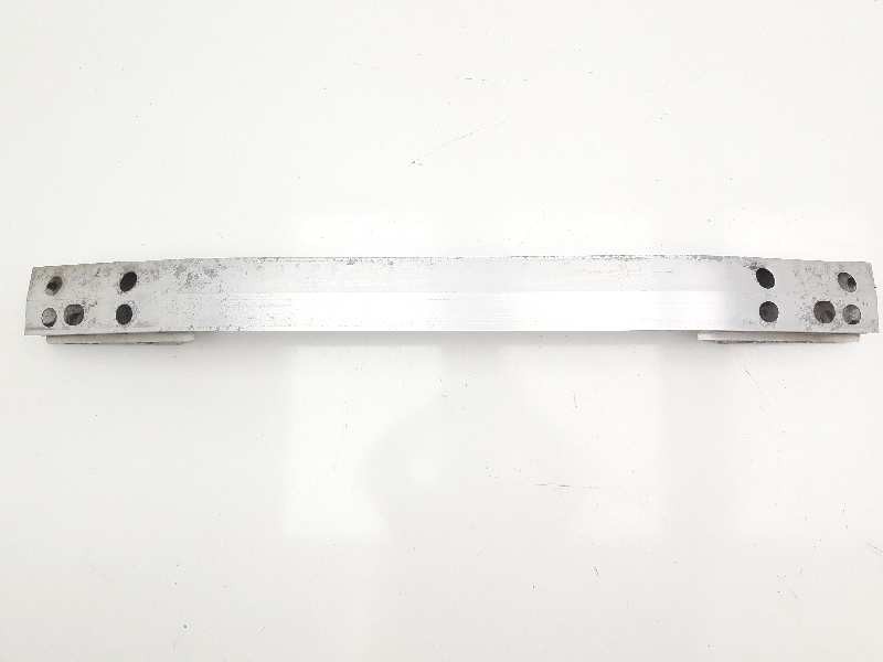 Recambio de refuerzo paragolpes trasero para lexus is200 (ds2/is2) 220d referencia OEM IAM   