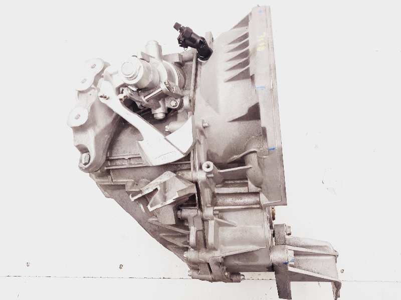 Recambio de caja cambios para chevrolet cruze ls referencia OEM IAM  R110626837P 110626837P