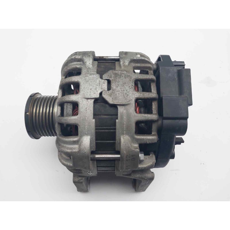 Recambio de alternador para renault clio iv limited referencia OEM IAM 231006007R  