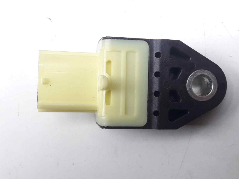 Recambio de sensor para toyota auris hybrid active referencia OEM IAM 8983128020  