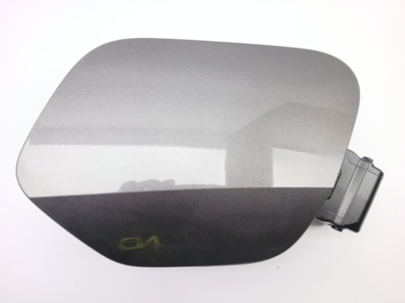 Recambio de tapa exterior combustible para opel corsa f elegance referencia OEM IAM 39167574  39167575