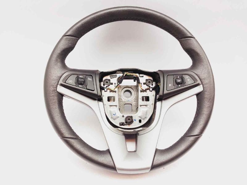 Recambio de volante para chevrolet cruze ls referencia OEM IAM 95227506  