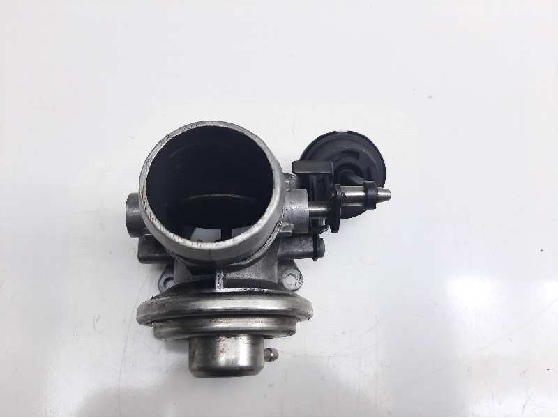 Recambio de valvula egr para volkswagen golf iv berlina (1j1) básico referencia OEM IAM 038129637  