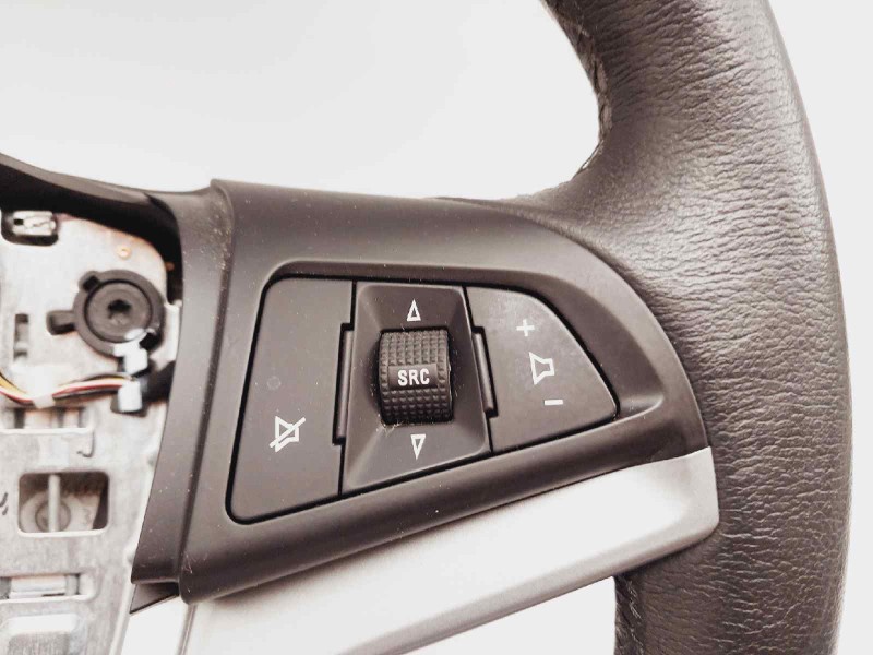 Recambio de volante para chevrolet cruze ls referencia OEM IAM 95227506  