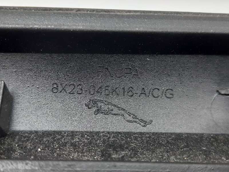 Recambio de moldura para jaguar xf 2.2 diesel referencia OEM IAM 8X23045K16A  