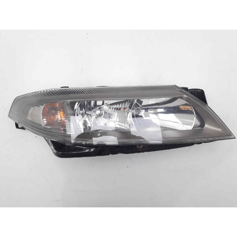 Recambio de faro derecho para renault laguna ii grandtour (kg0) privilege referencia OEM IAM 8200002466  