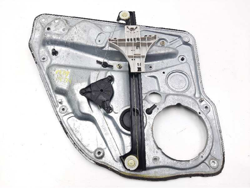 Recambio de elevalunas trasero derecho para volkswagen golf iv berlina (1j1) conceptline referencia OEM IAM 1J4839756A  