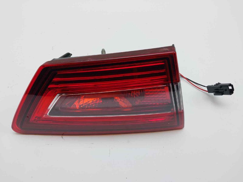 Recambio de piloto trasero izquierdo interior para renault clio iv limited referencia OEM IAM 265552424R  