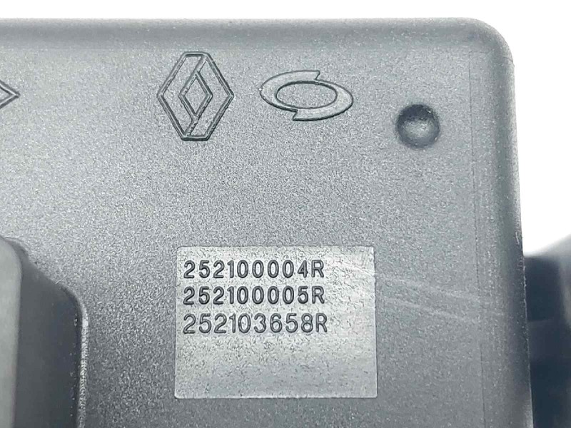 Recambio de warning para renault fluence dynamique referencia OEM IAM 252100004R 252100005R 252103658R