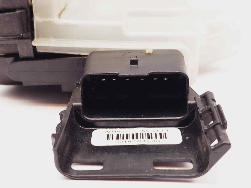 Recambio de cerradura puerta trasera derecha para opel crossland x selective referencia OEM IAM 16943707  